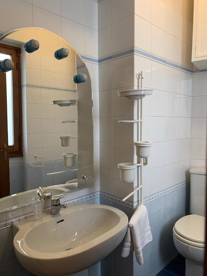 Signoria Apartment With Patio Firenze Bagian luar foto